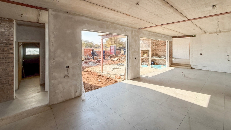 4 Bedroom Property for Sale in Landsmeer Residential Estate North West